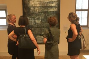 Bespreken van een abstract schilderij als maker