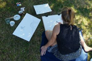 tekenen naar de waarneming van dieren tijdens tekenworkshop in frankrijk