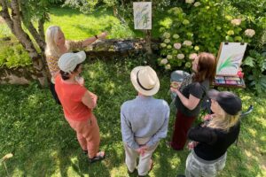werkbespreking tijdens atelierweek in Zuid Frankrijk